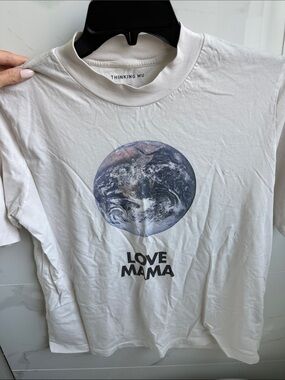 THINKING MU Love Mama Tee